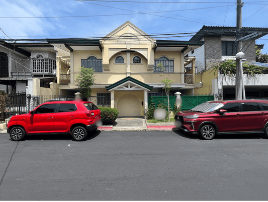 Duplex in Molave Park, (inside Merville Park, Parañaque)